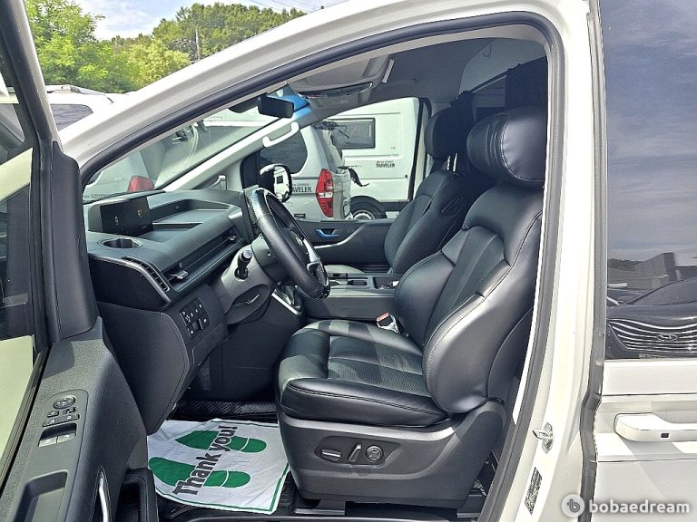 Автодом ван-кон Staria 4WD 2.2 дизель 24 04 76,662 km дизель, фото 8