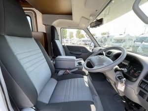 Автодом кабина-кон Bongo AtoZ Amiteiporuto 100V Kura холодильник, фото 13