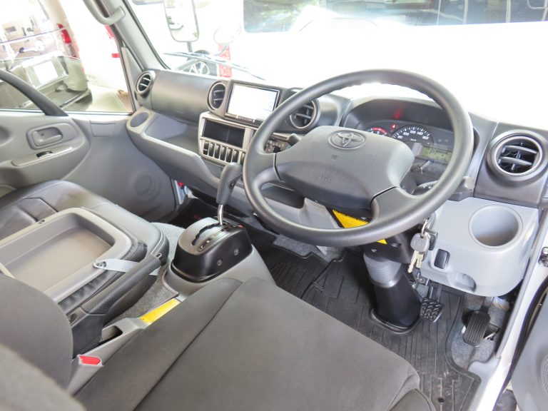 Автодом кабина-кон Kamroad Nuts RV Kurea 5.3W Eboriyushiyon, фото 15