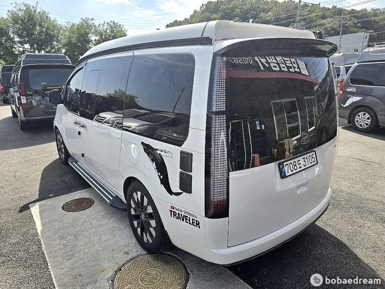 Автодом ван-кон Staria 4WD 2.2 дизель кемпер 4 23 04 43,928 km дизель, фото 30